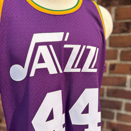 Utah Jazz &#39;Pistol&#39; Pete Maravich 1974-75 Swingman Jersey (Purple)